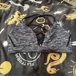 Victoria’s Secret Sport Sports Bra Active Wireless Strappy Back Black Gray XS